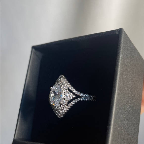 Sterling Silver zirconia Diamond Ring 925 size 7 - Picture 8 of 17